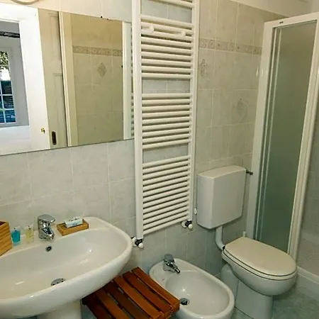 Ombrosa Aparthotel Spotorno