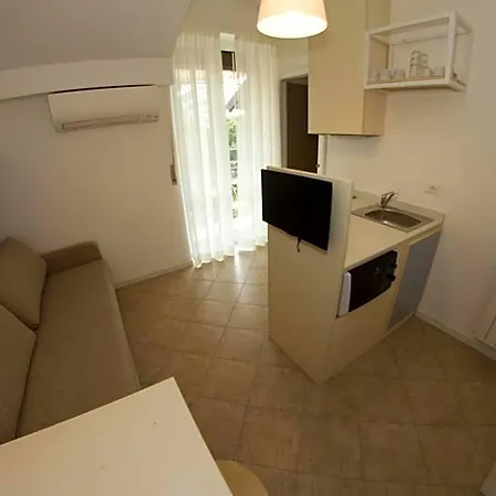 Aparthotel Ombrosa Spotorno