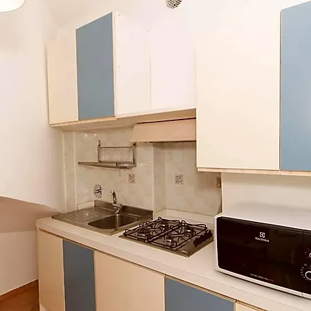 Ombrosa Aparthotel 4*